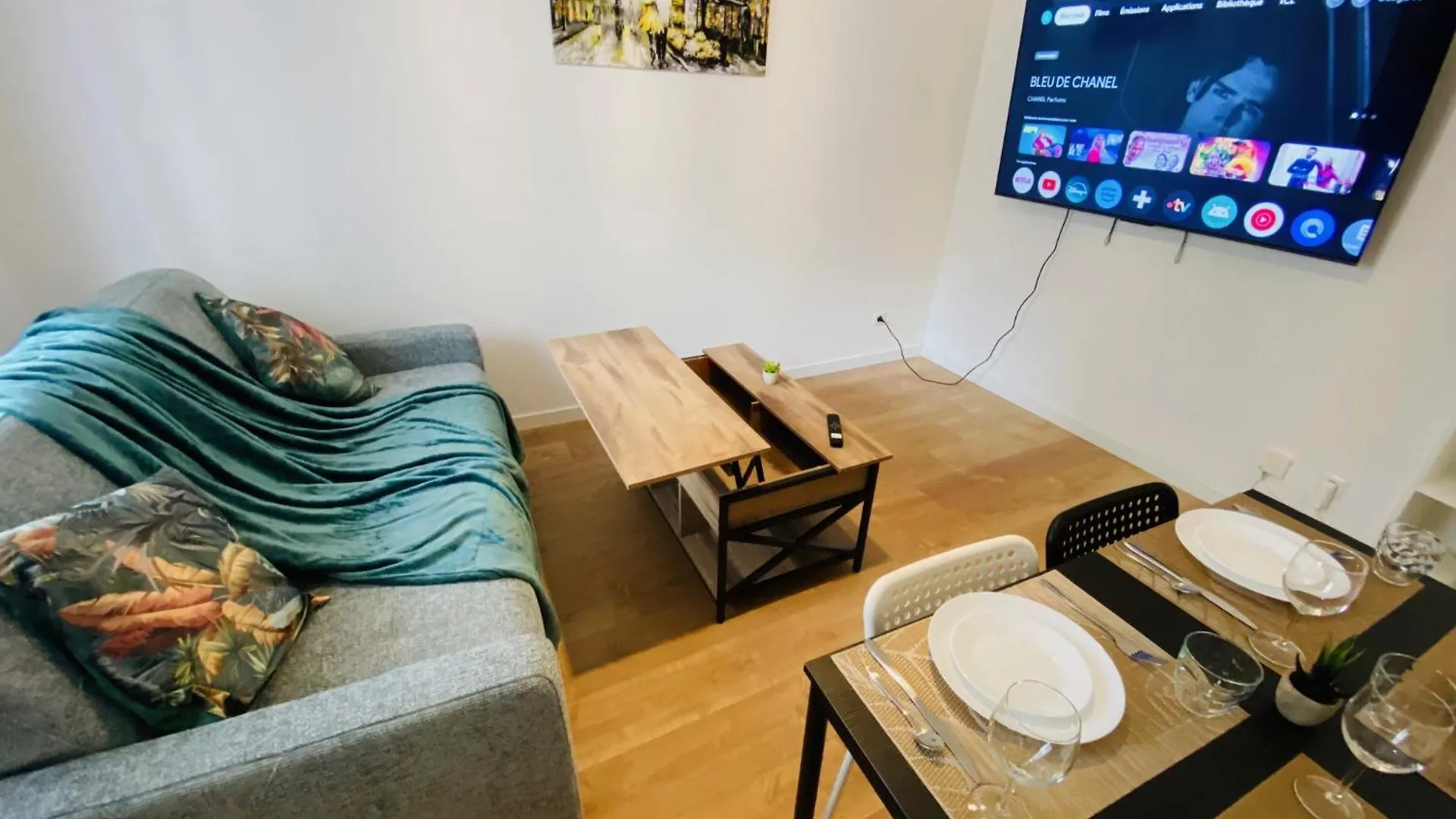 Apartment Appartement,Paris Nord,Eurostar,Thalys,Sacre-Coeur